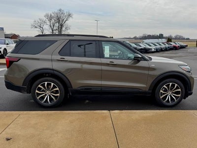 2026 Ford Explorer ST-Line 4WD