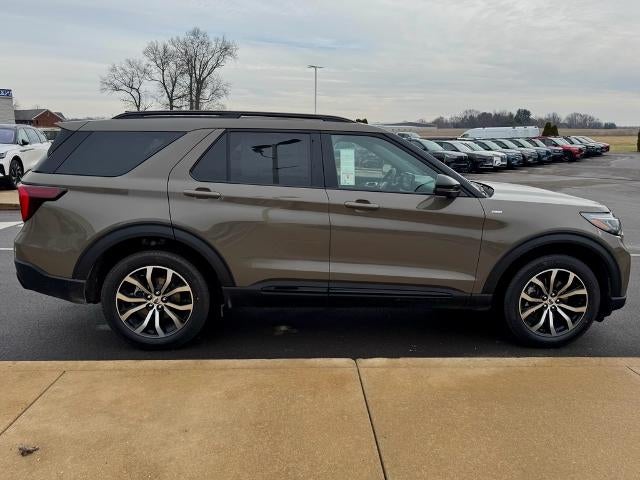 2026 Ford Explorer ST-Line 4WD