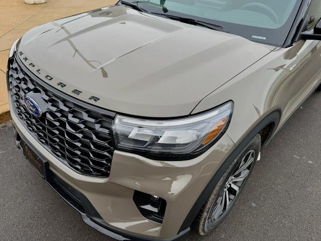 2026 Ford Explorer ST-Line 4WD