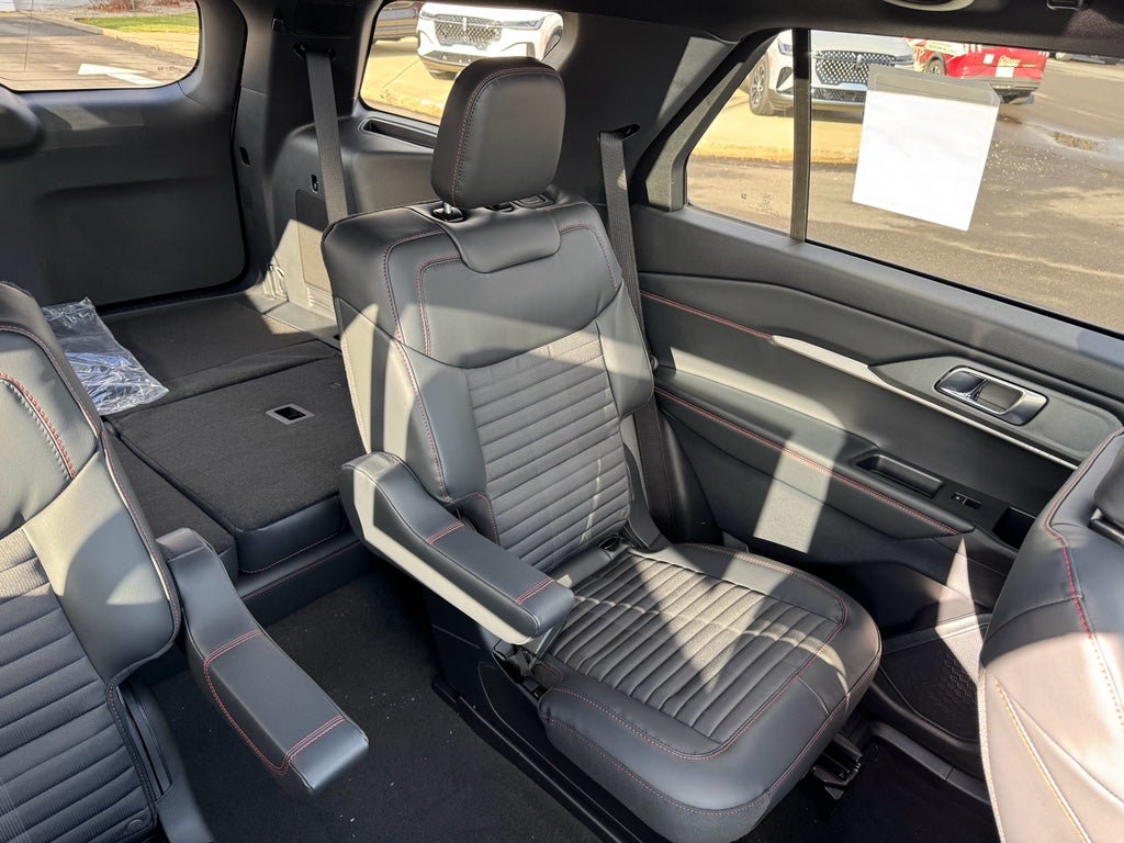 2026 Ford Explorer ST-Line 4WD