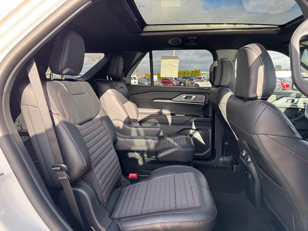 2026 Ford Explorer ST-Line 4WD
