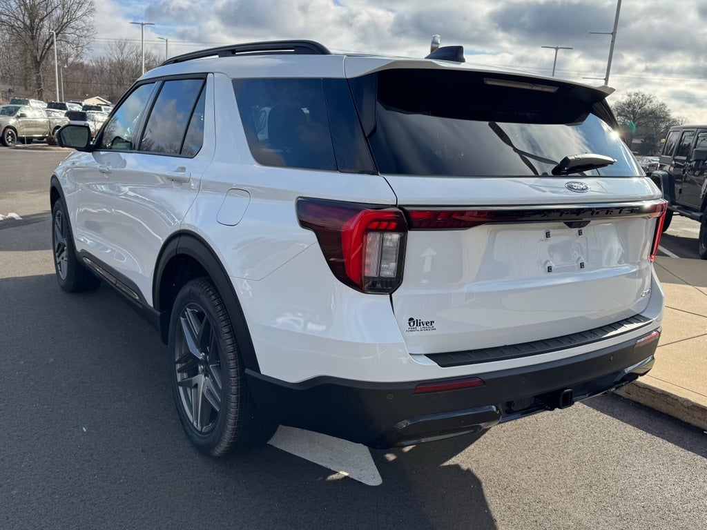 2026 Ford Explorer ST-Line 4WD