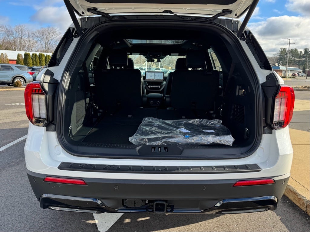 2026 Ford Explorer ST-Line 4WD