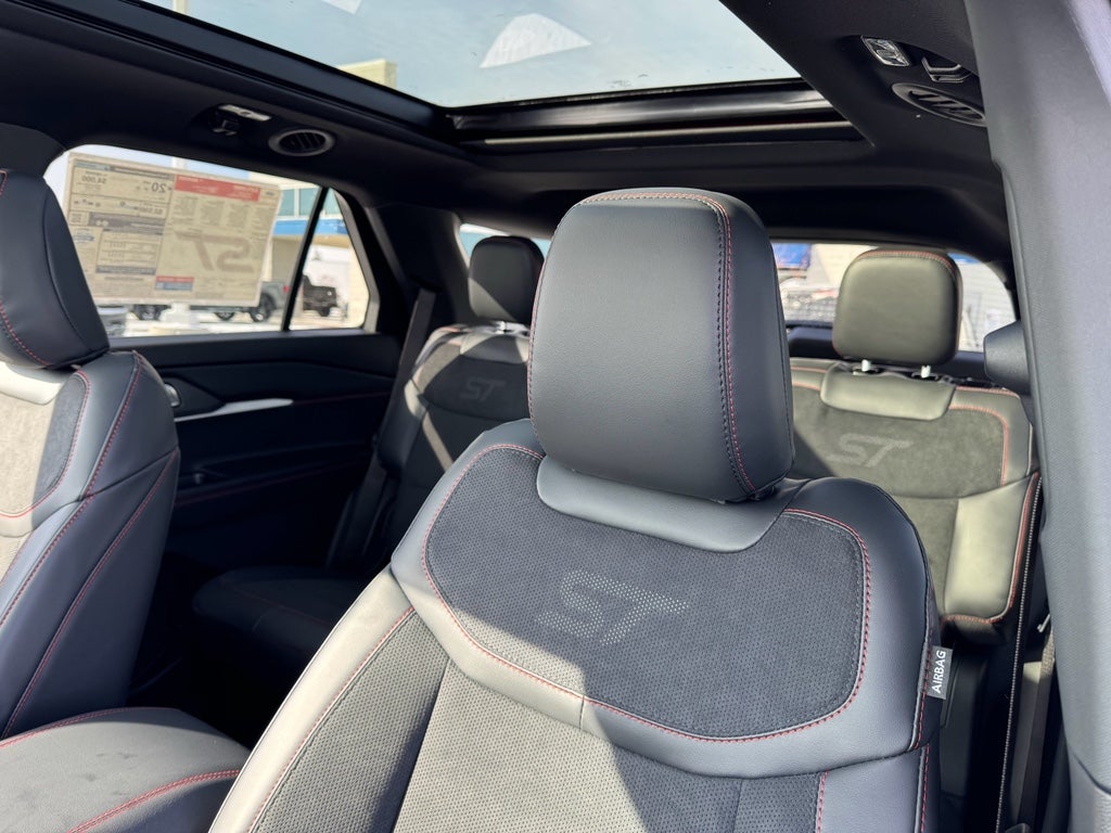 2026 Ford Explorer ST 4WD