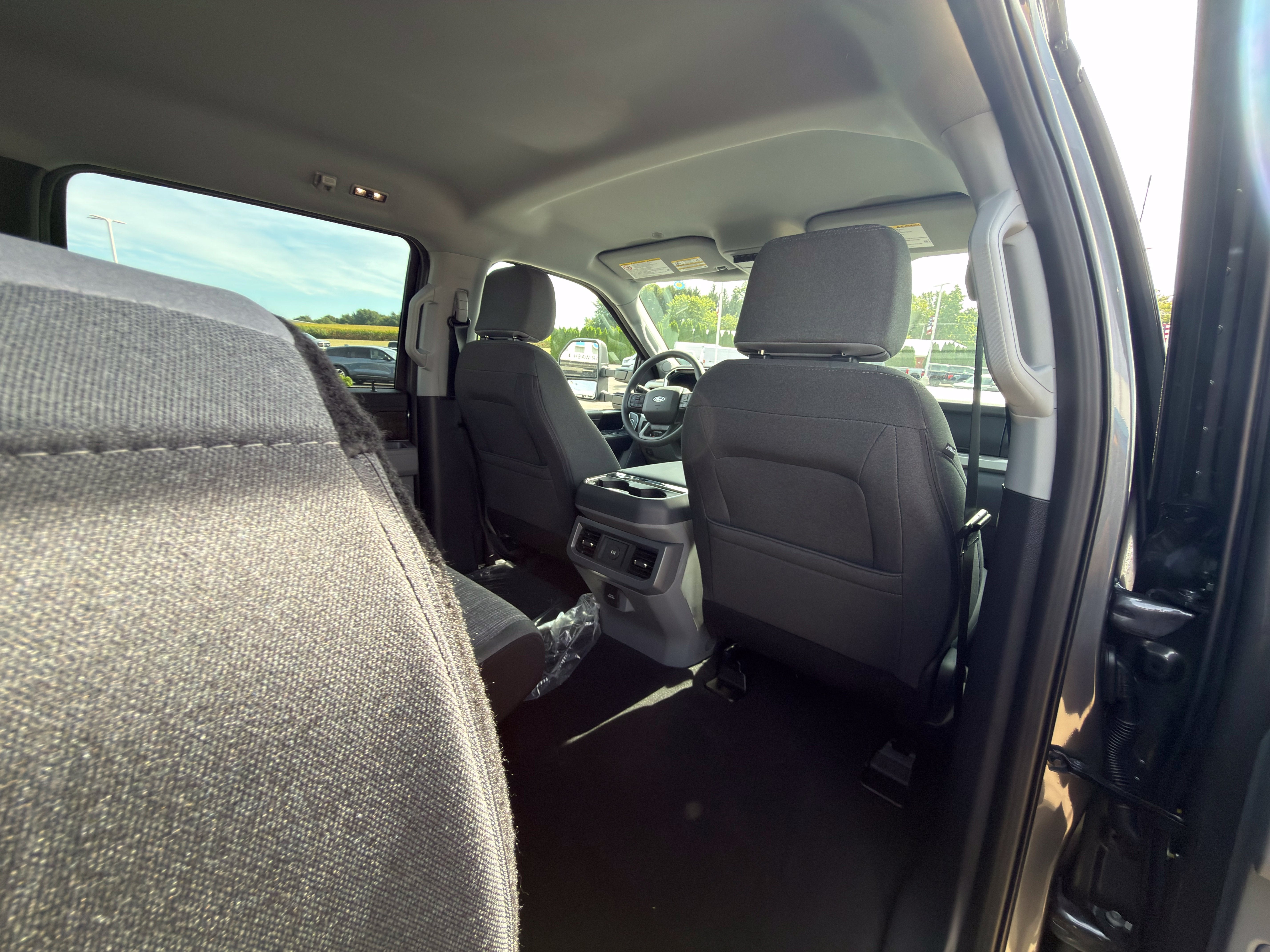 2027 Ford F-250SD XLT