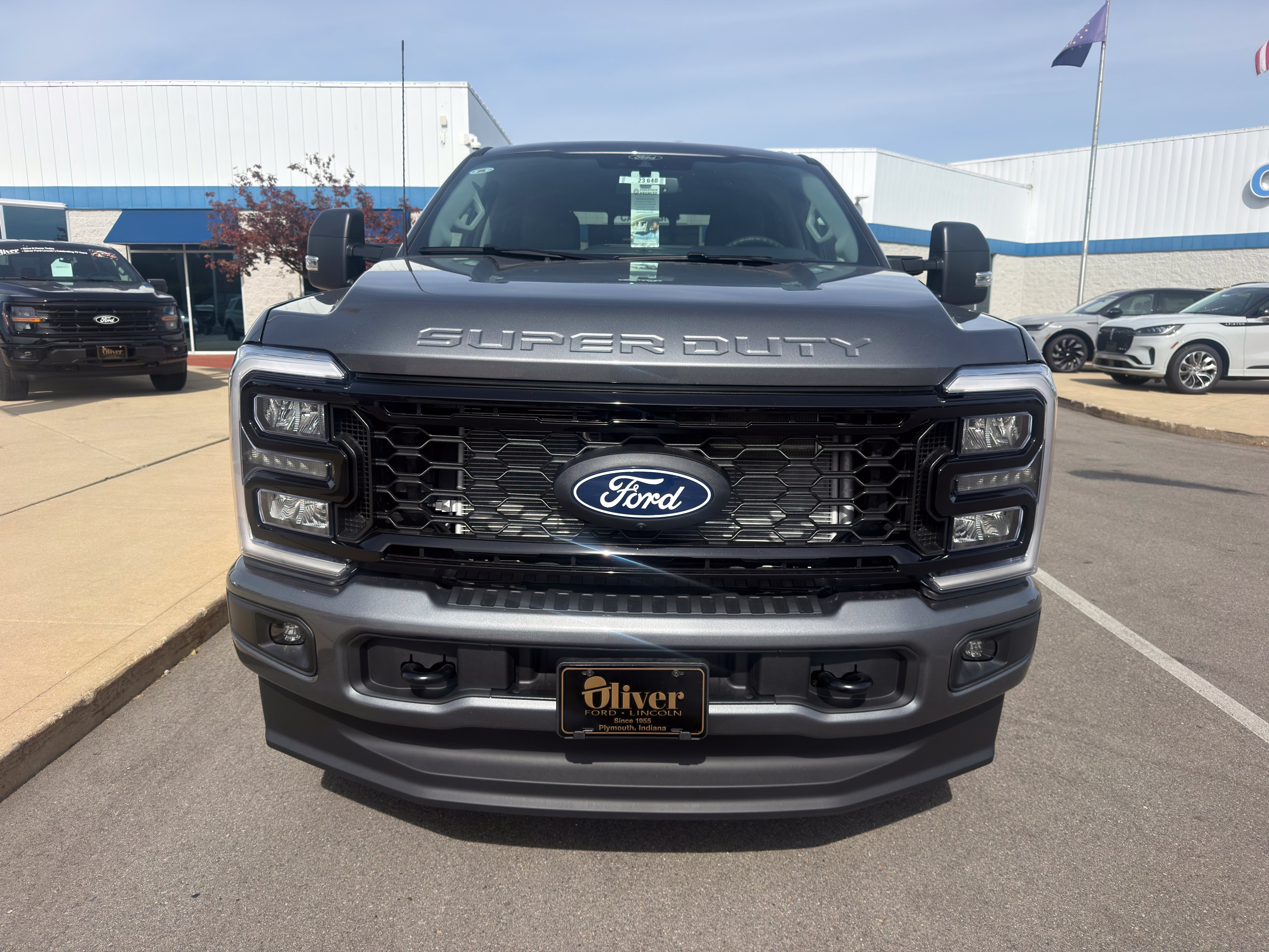 2027 Ford F-250SD XLT