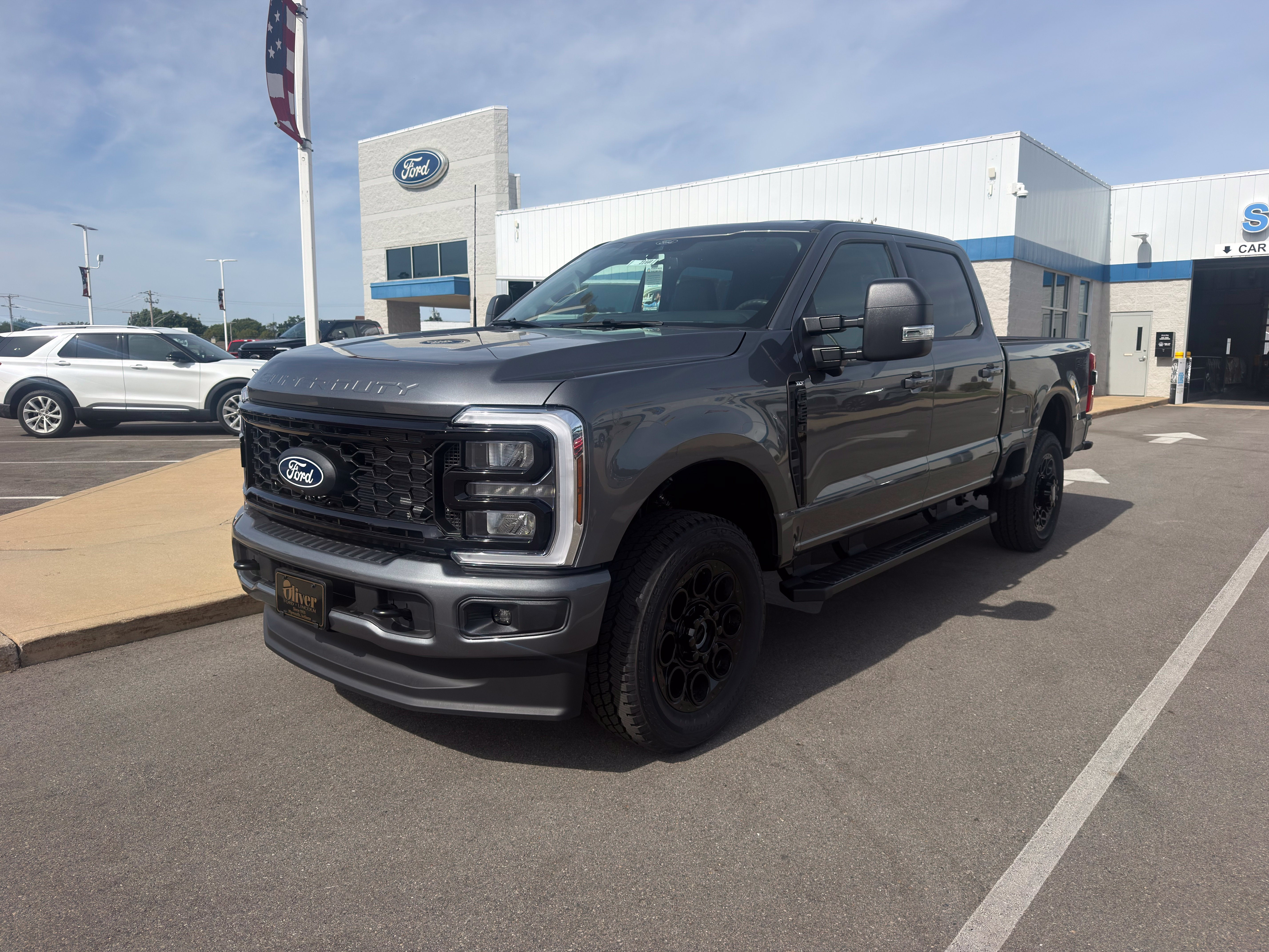 2027 Ford F-250SD XLT