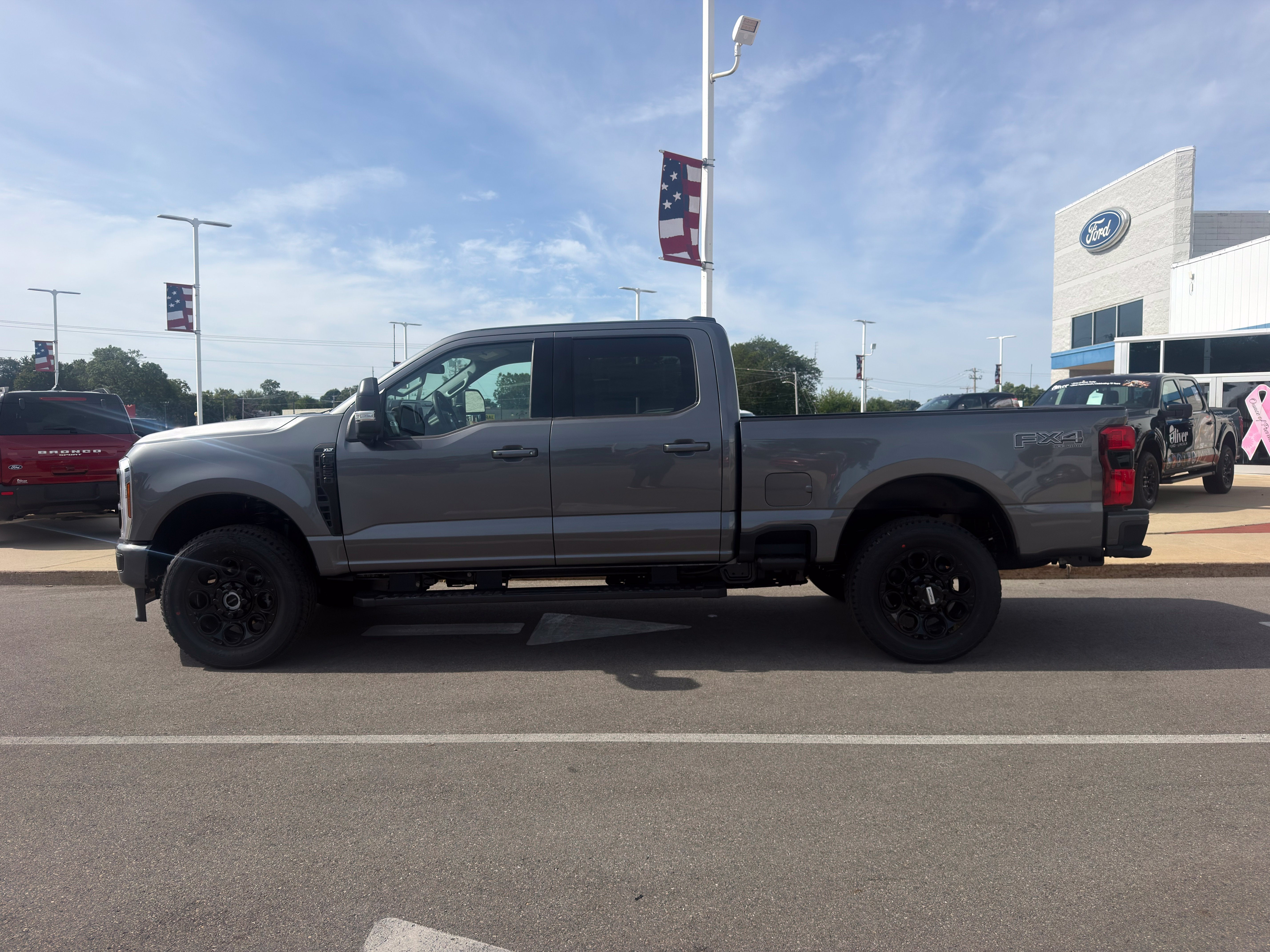 2027 Ford F-250SD XLT