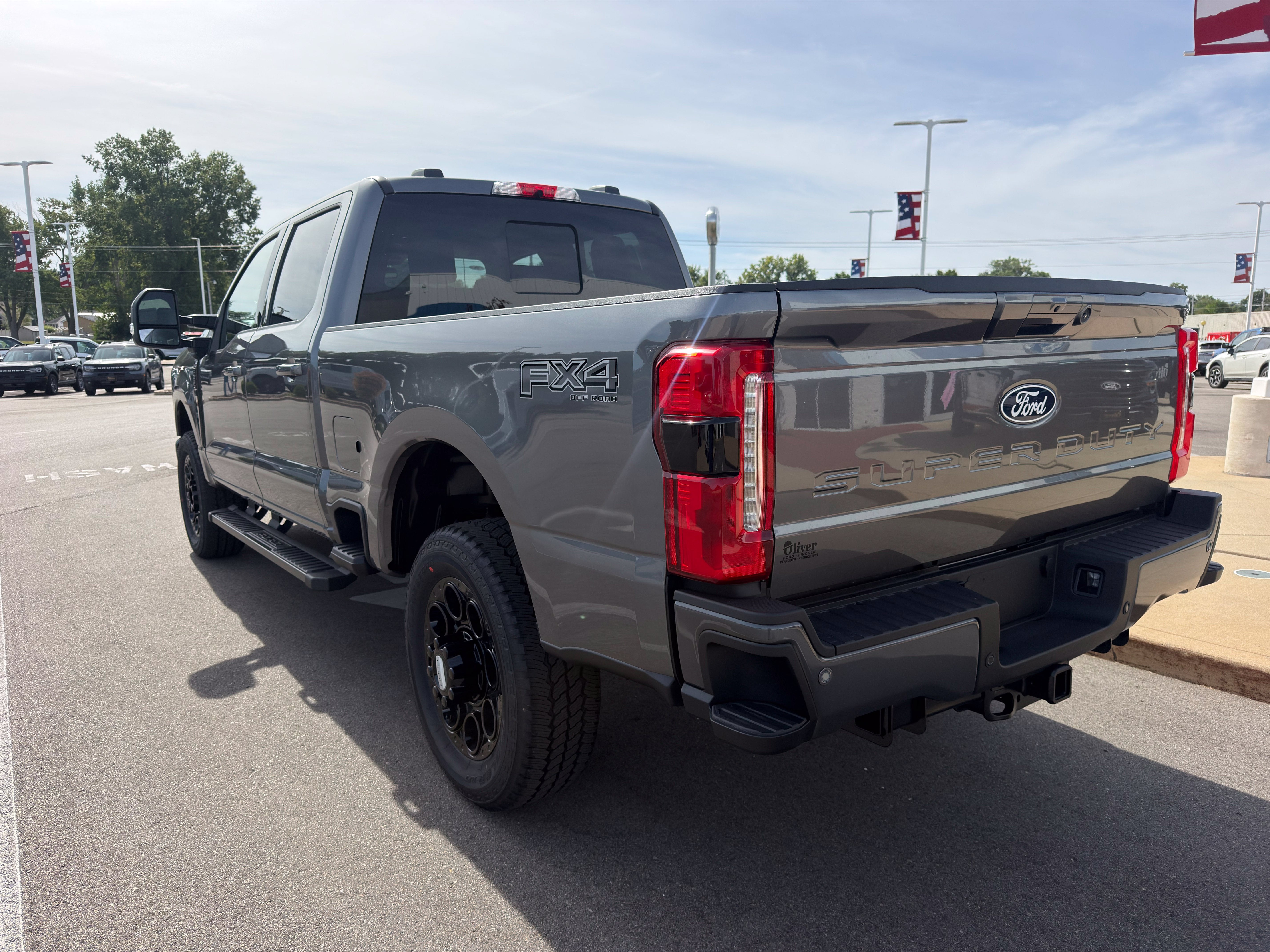 2027 Ford F-250SD XLT