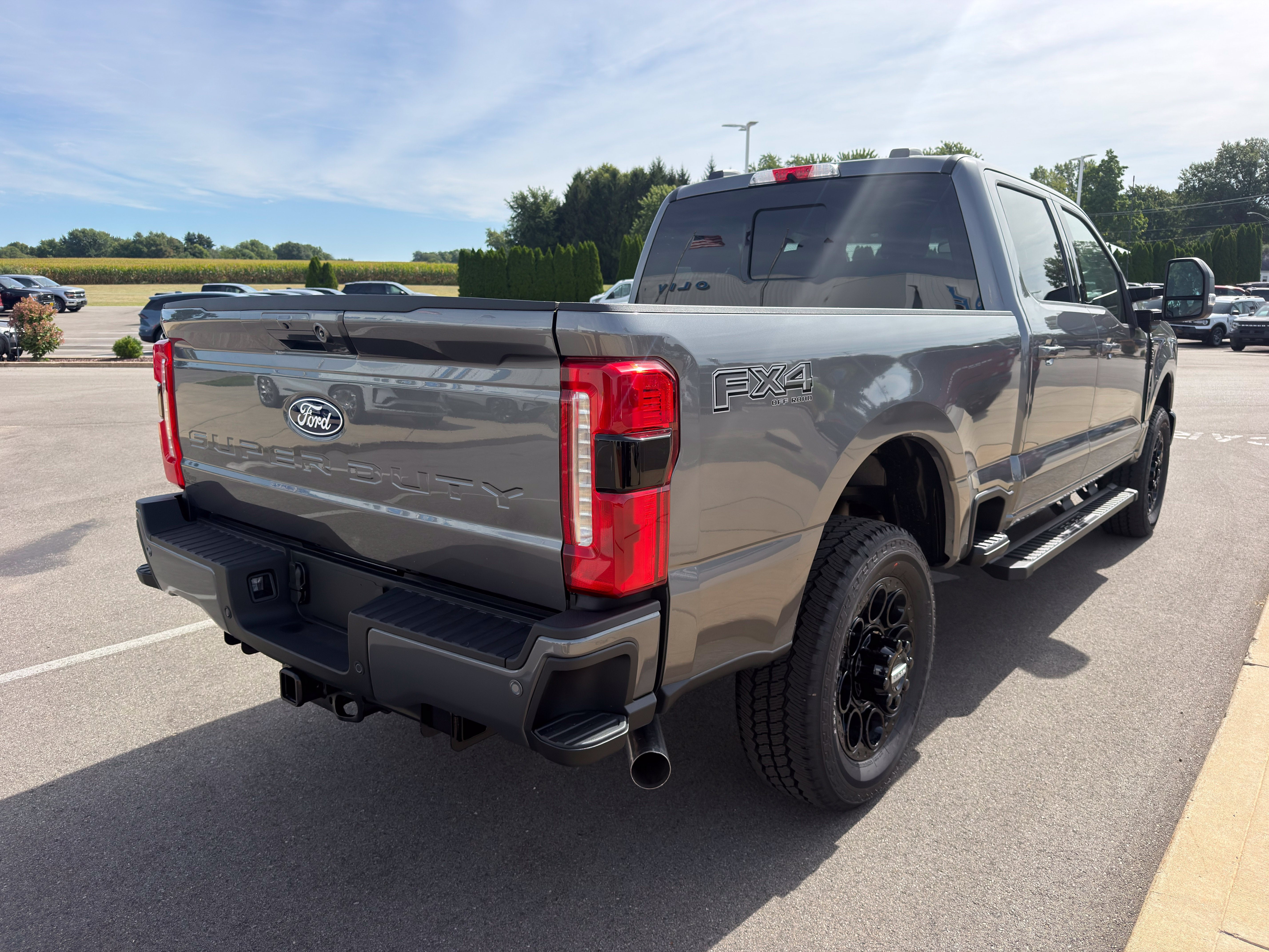 2027 Ford F-250SD XLT