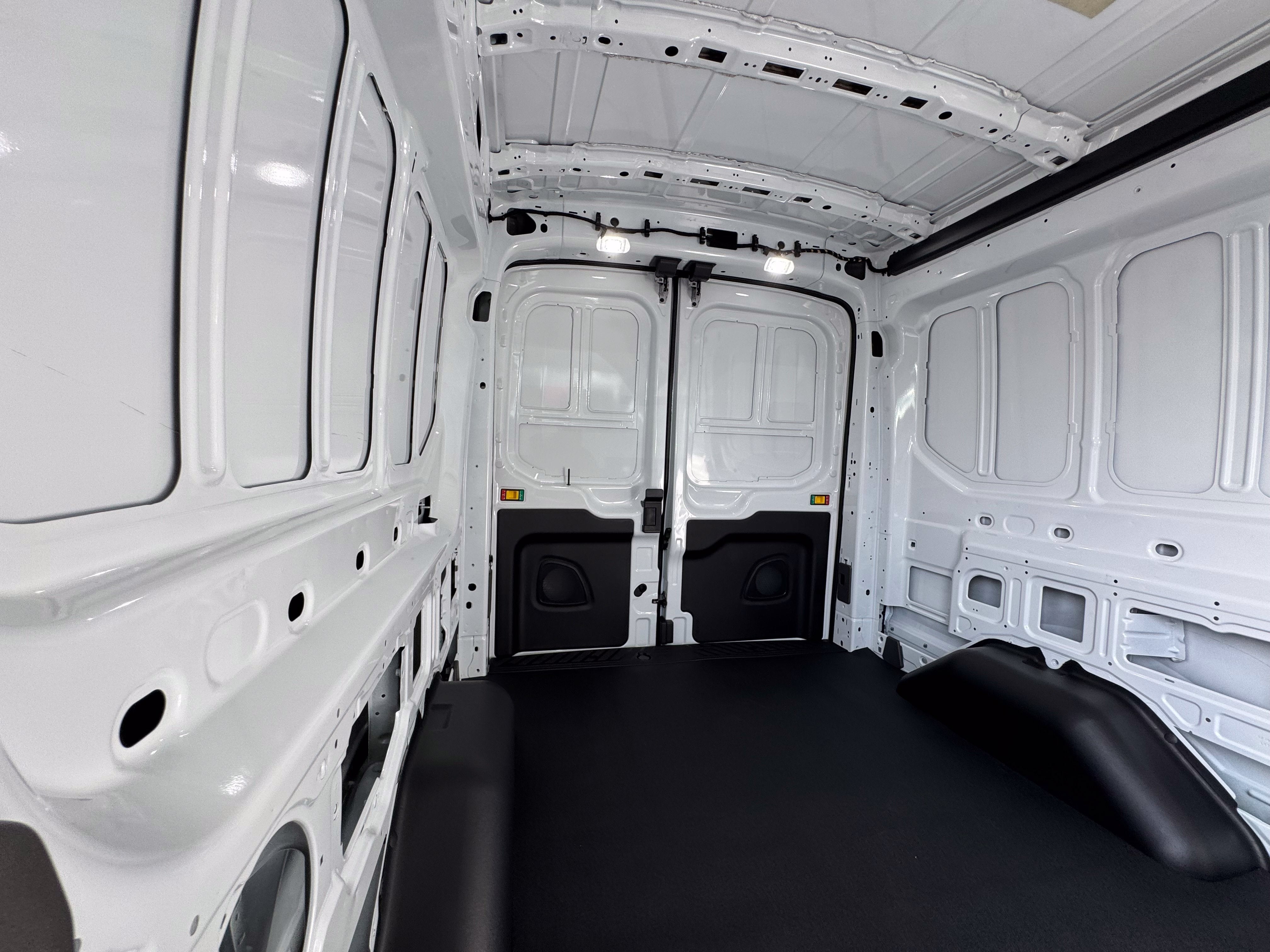 2027 Ford Transit-250 Base