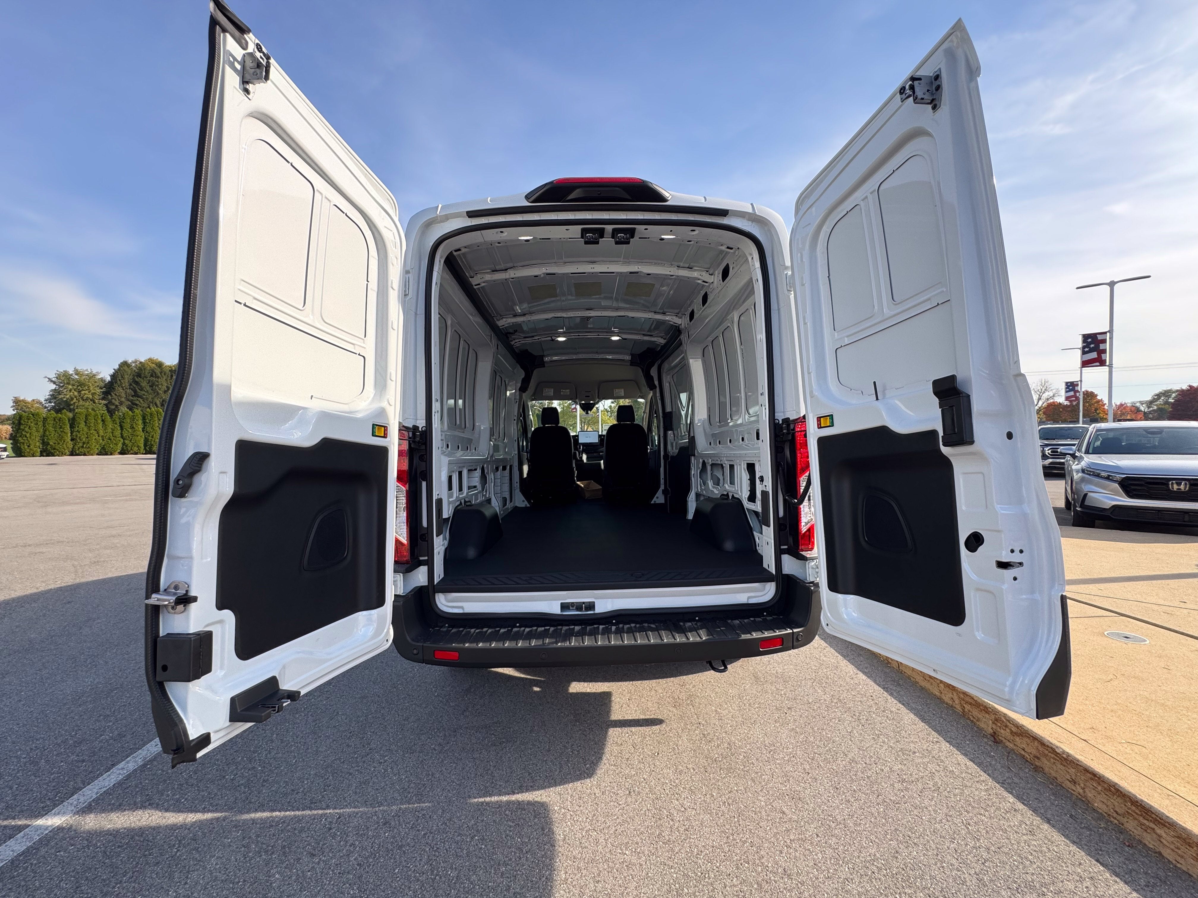 2027 Ford Transit-250 Base