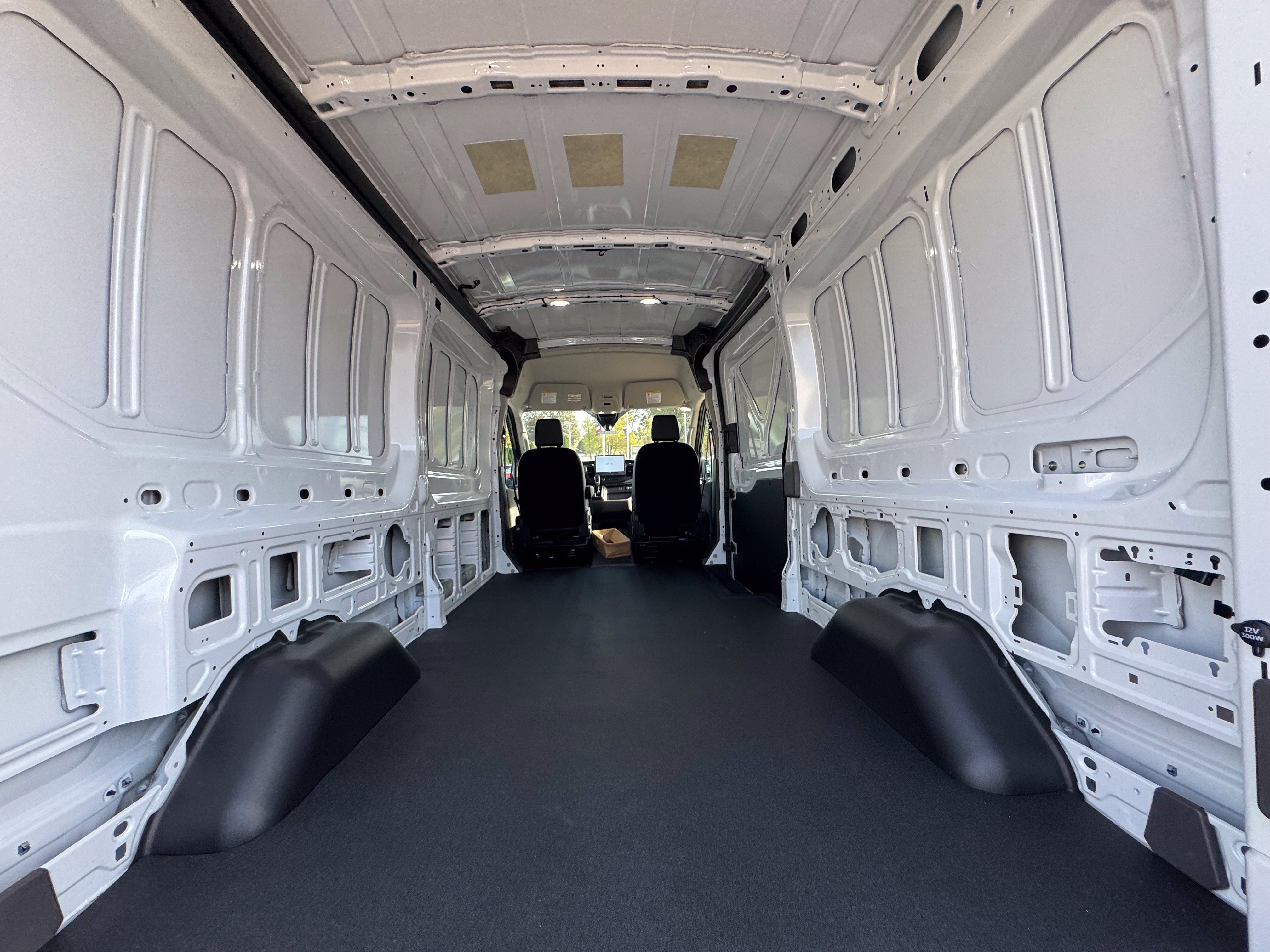 2027 Ford Transit-250 Base