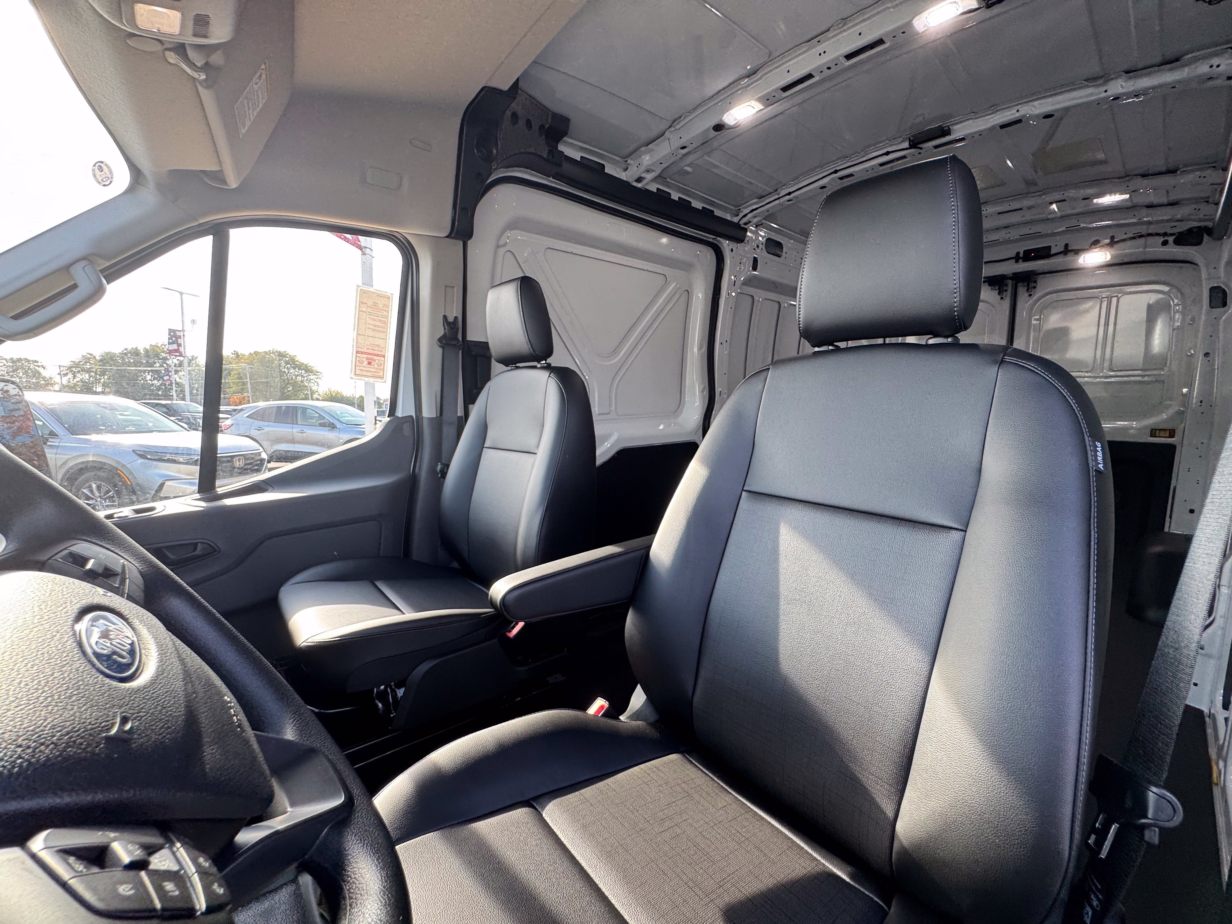 2027 Ford Transit-250 Base
