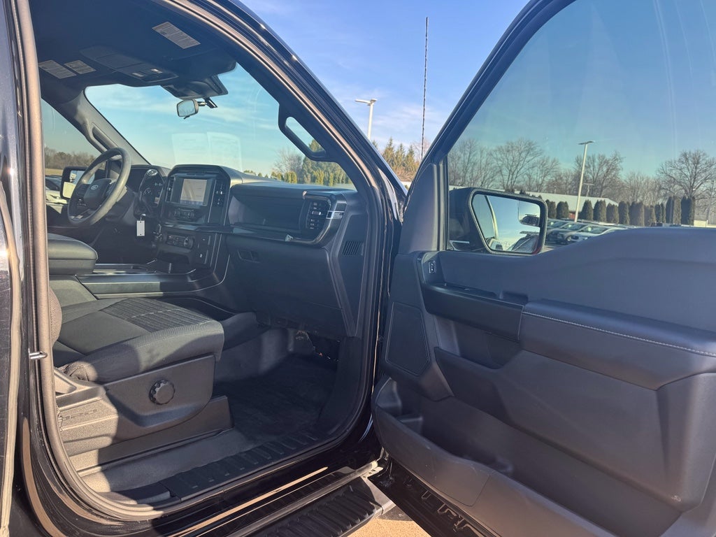 2023 Ford F-150 XL Crew Cab 4WD