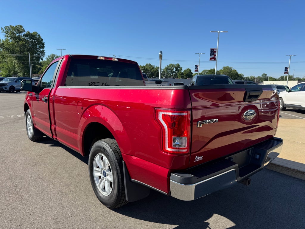 2016 Ford F-150 XLT Reg. Cab 4x2
