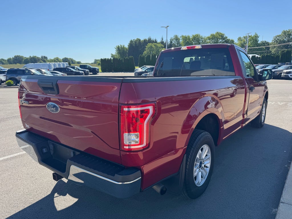 2016 Ford F-150 XLT Reg. Cab 4x2