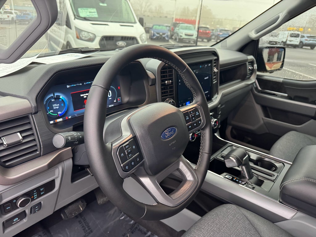 2025 Ford F-150 Lightning XLT Supercrew 4WD