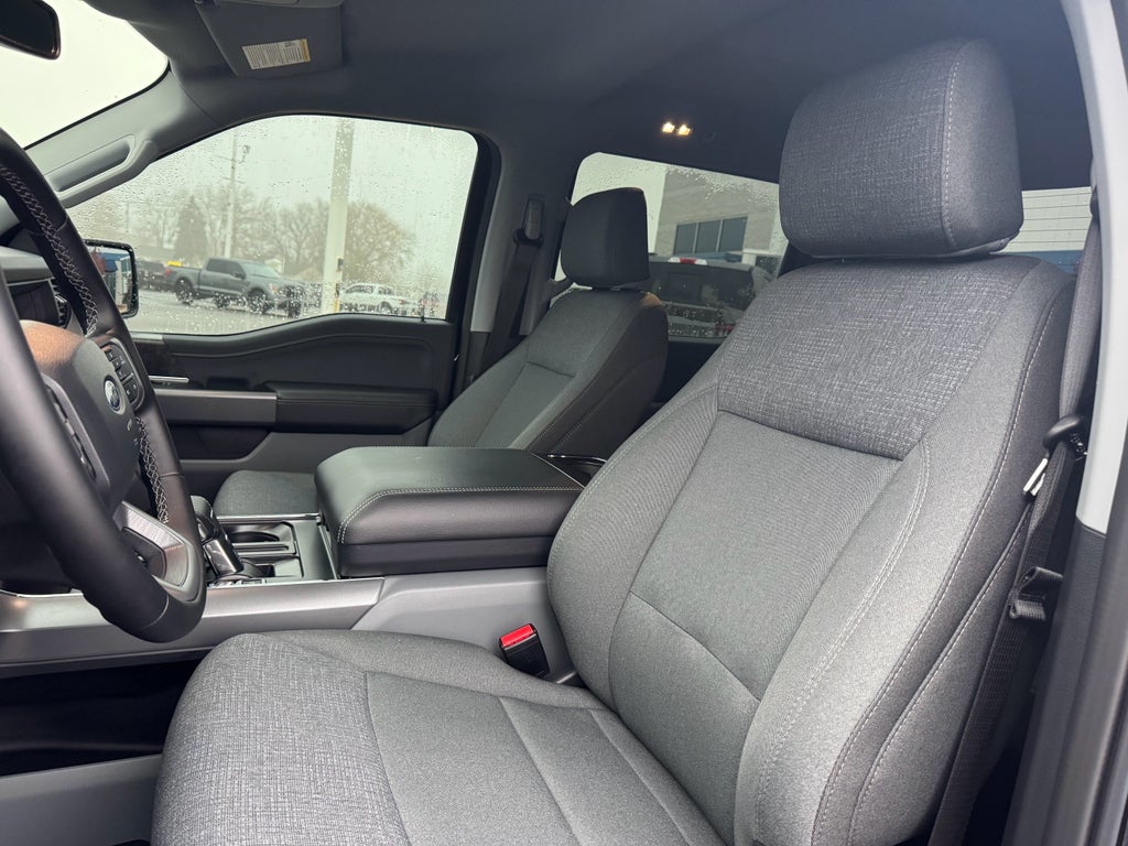 2025 Ford F-150 Lightning XLT Supercrew 4WD