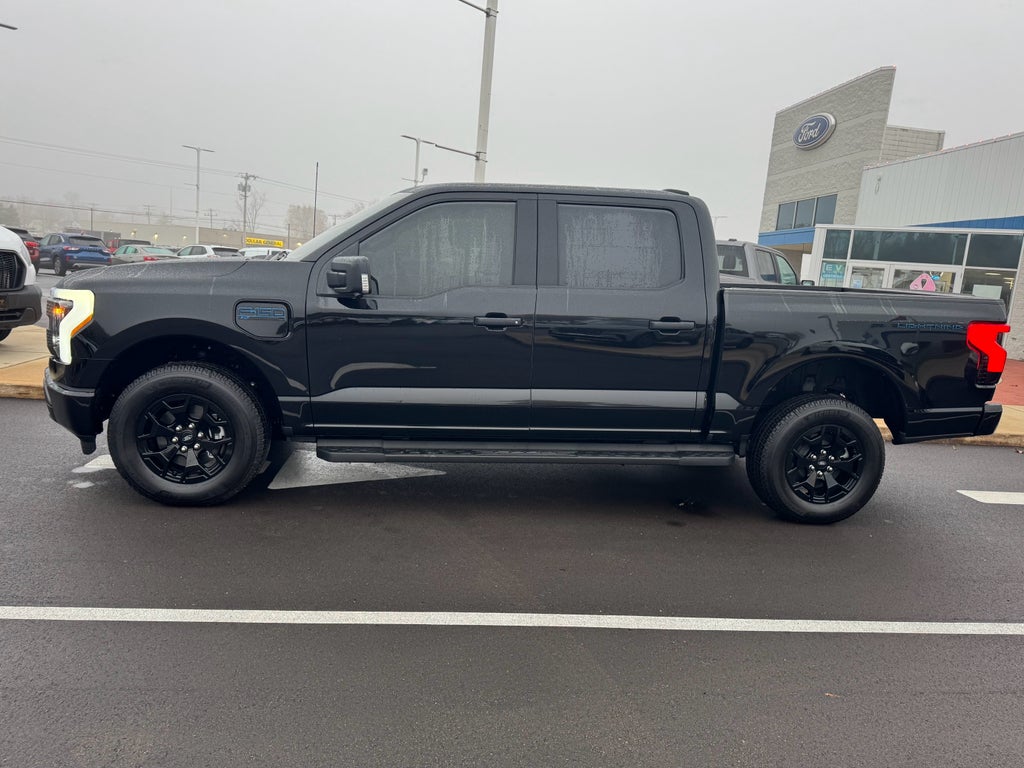 2025 Ford F-150 Lightning XLT Supercrew 4WD