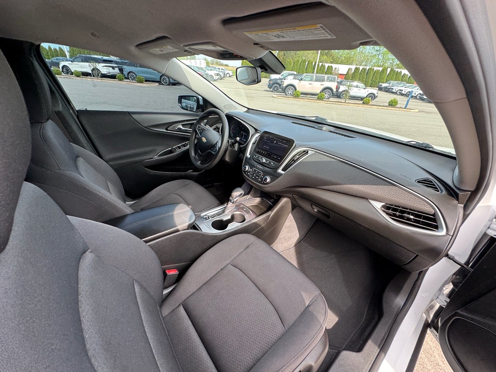 2022 Chevrolet Malibu LT FWD