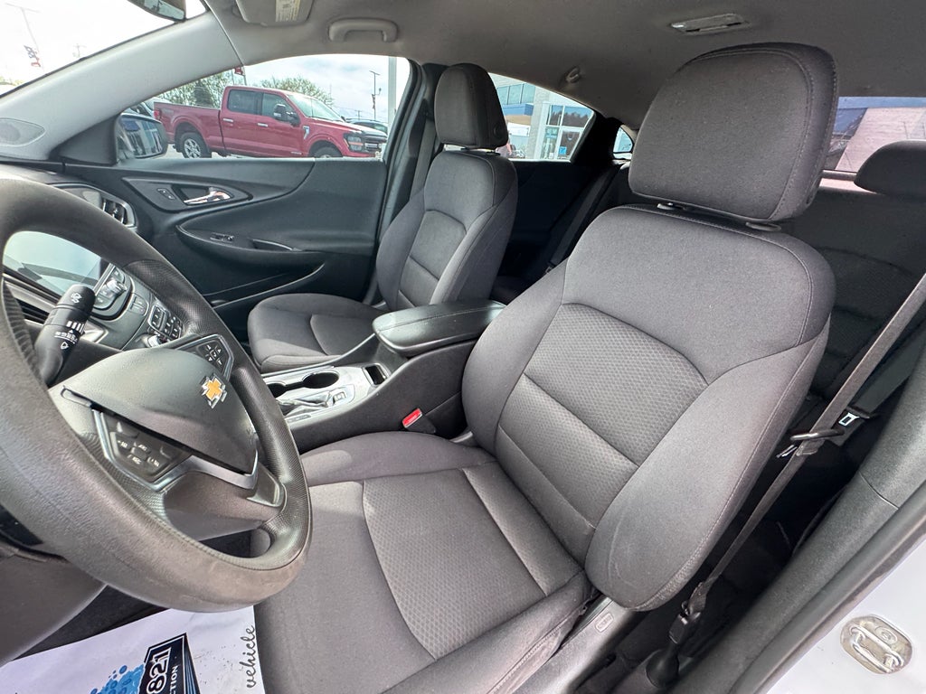 2022 Chevrolet Malibu LT FWD