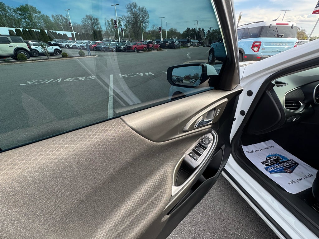 2022 Chevrolet Malibu LT FWD