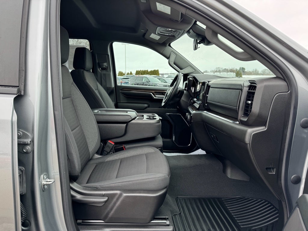 2024 Chevrolet Silverado LT 4x4