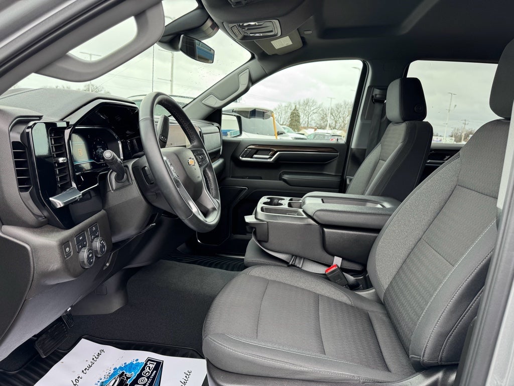 2024 Chevrolet Silverado LT 4x4