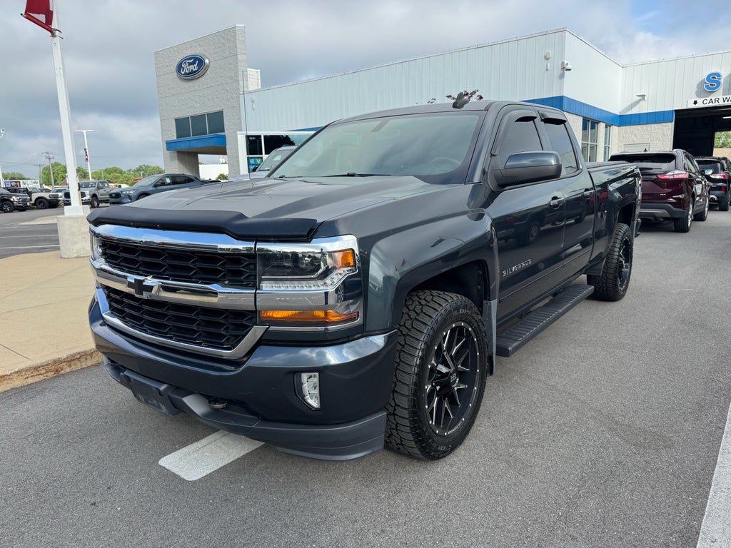 2017 Chevrolet Silverado LT 4x4