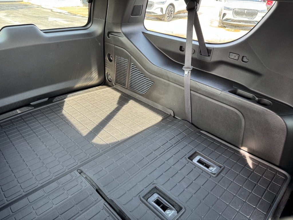 2023 Chevrolet Suburban Premier 4WD