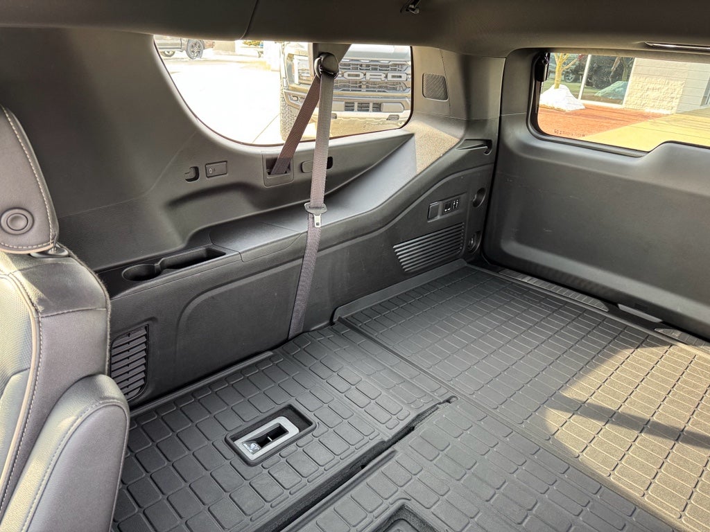 2023 Chevrolet Suburban Premier 4WD