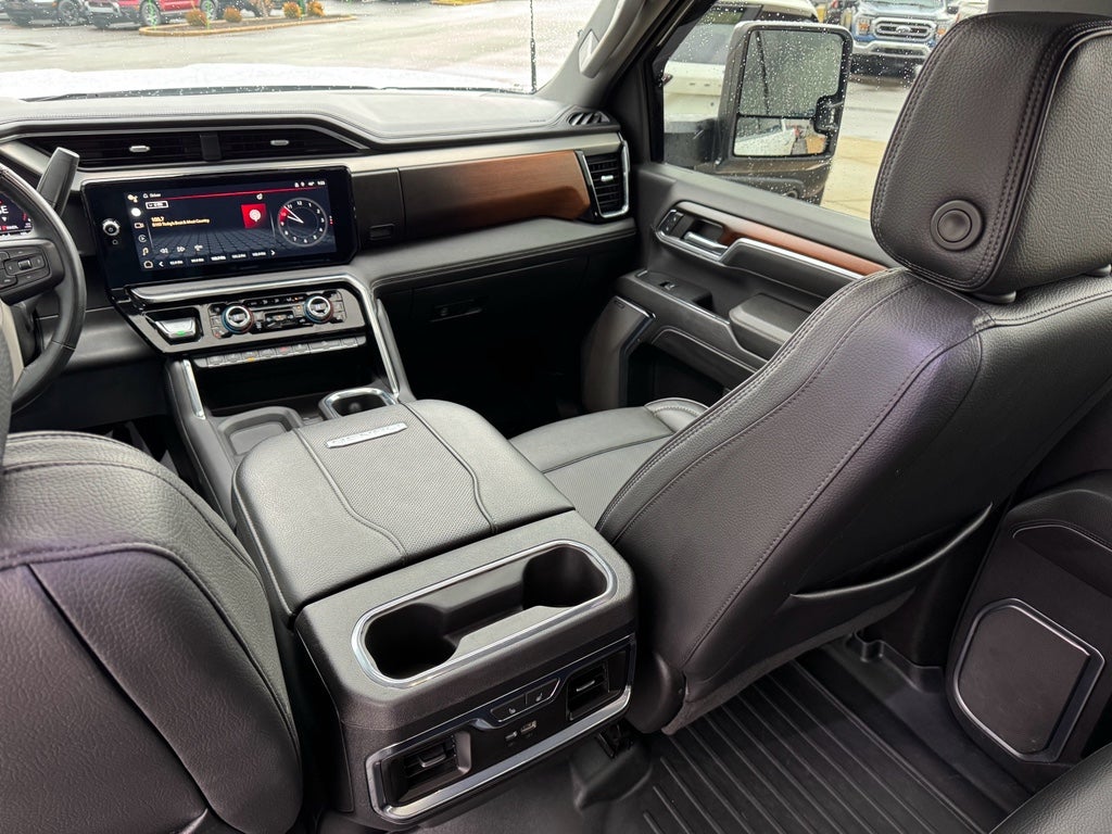 2024 GMC Sierra Denali 4WD