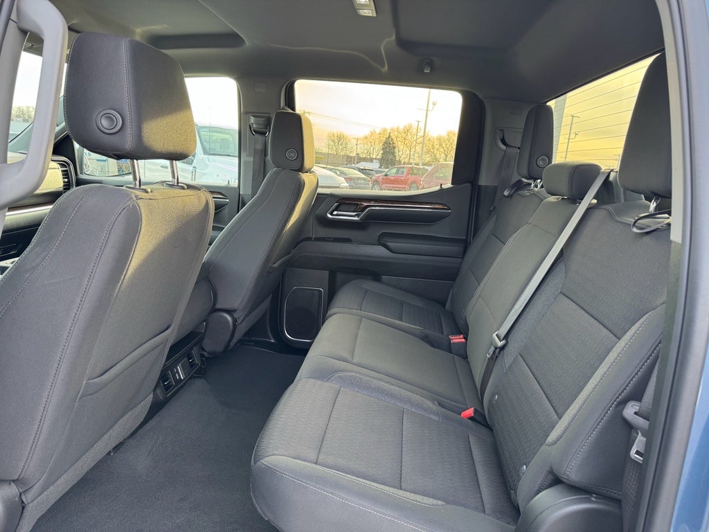 2024 GMC Sierra SLE 4WD