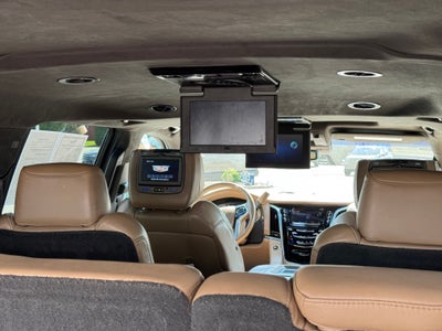 2018 Cadillac Escalade ESV Platinum Edition