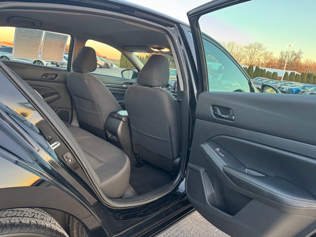 2024 Nissan Altima 2.5 SV FWD