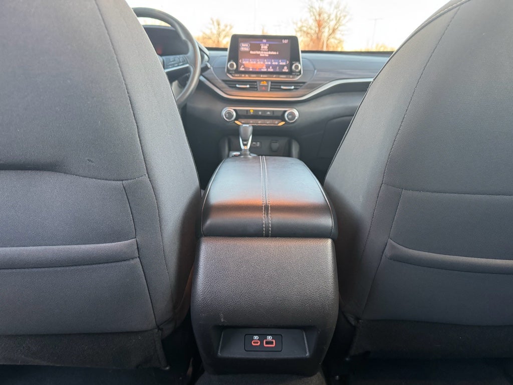 2024 Nissan Altima 2.5 SV FWD