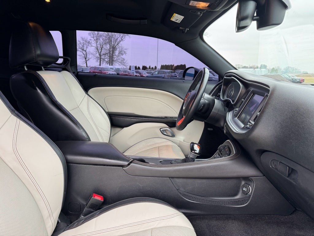 2015 Dodge Challenger SXT Plus RWD