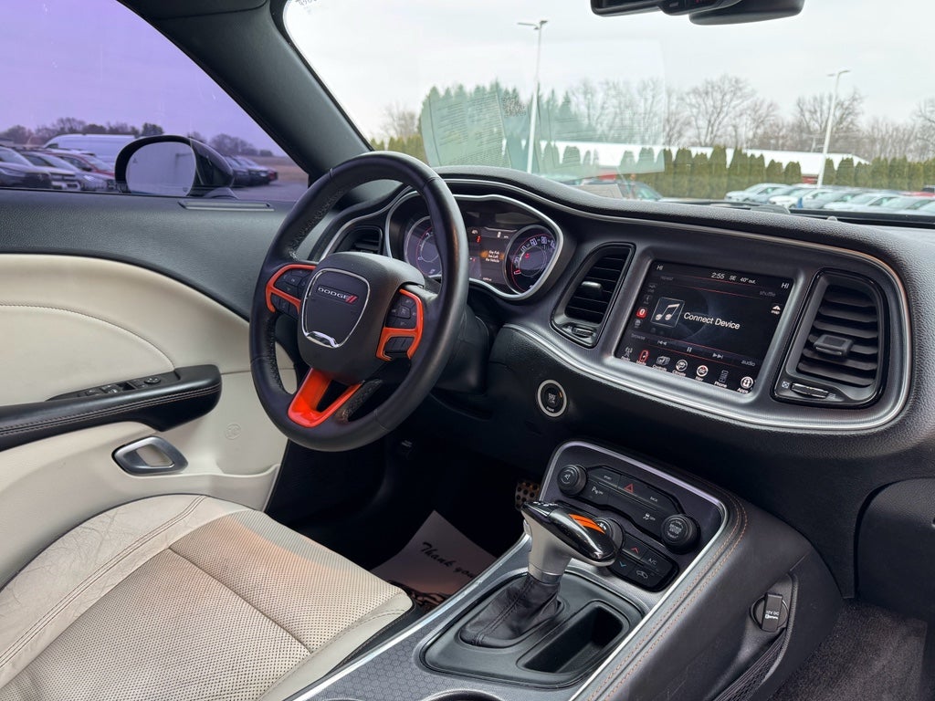 2015 Dodge Challenger SXT Plus RWD