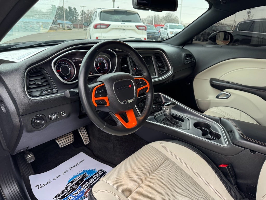 2015 Dodge Challenger SXT Plus RWD