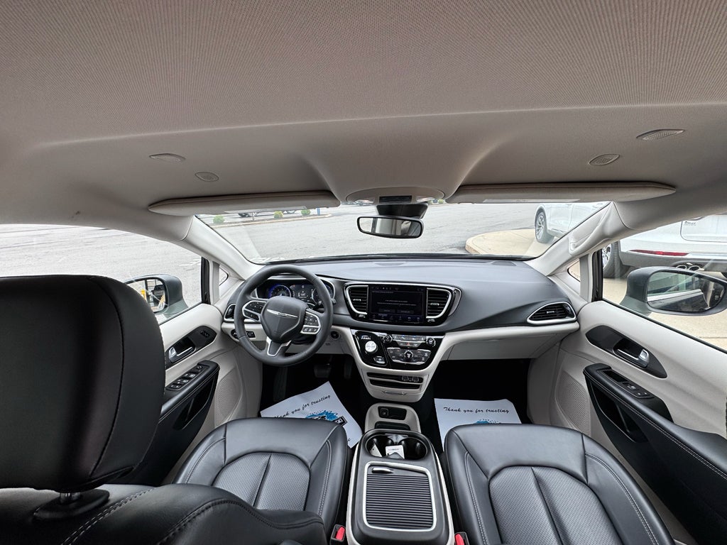 2023 Chrysler Pacifica Touring L FWD