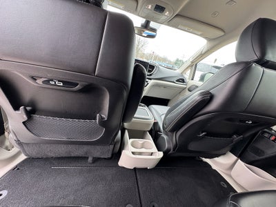 2023 Chrysler Pacifica Touring L FWD