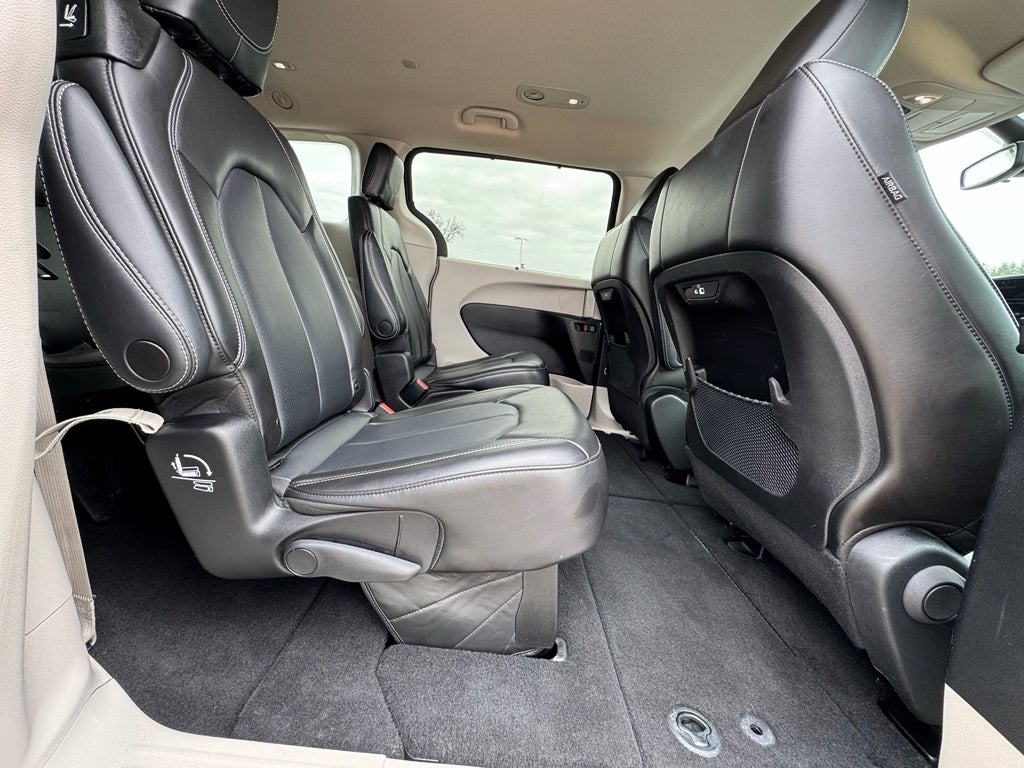 2023 Chrysler Pacifica Touring L FWD