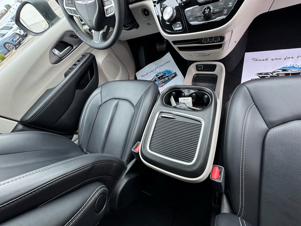 2023 Chrysler Pacifica Touring L FWD