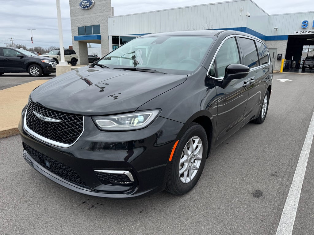 2023 Chrysler Pacifica Touring L FWD