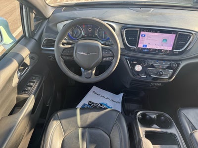 2022 Chrysler Pacifica Touring L FWD