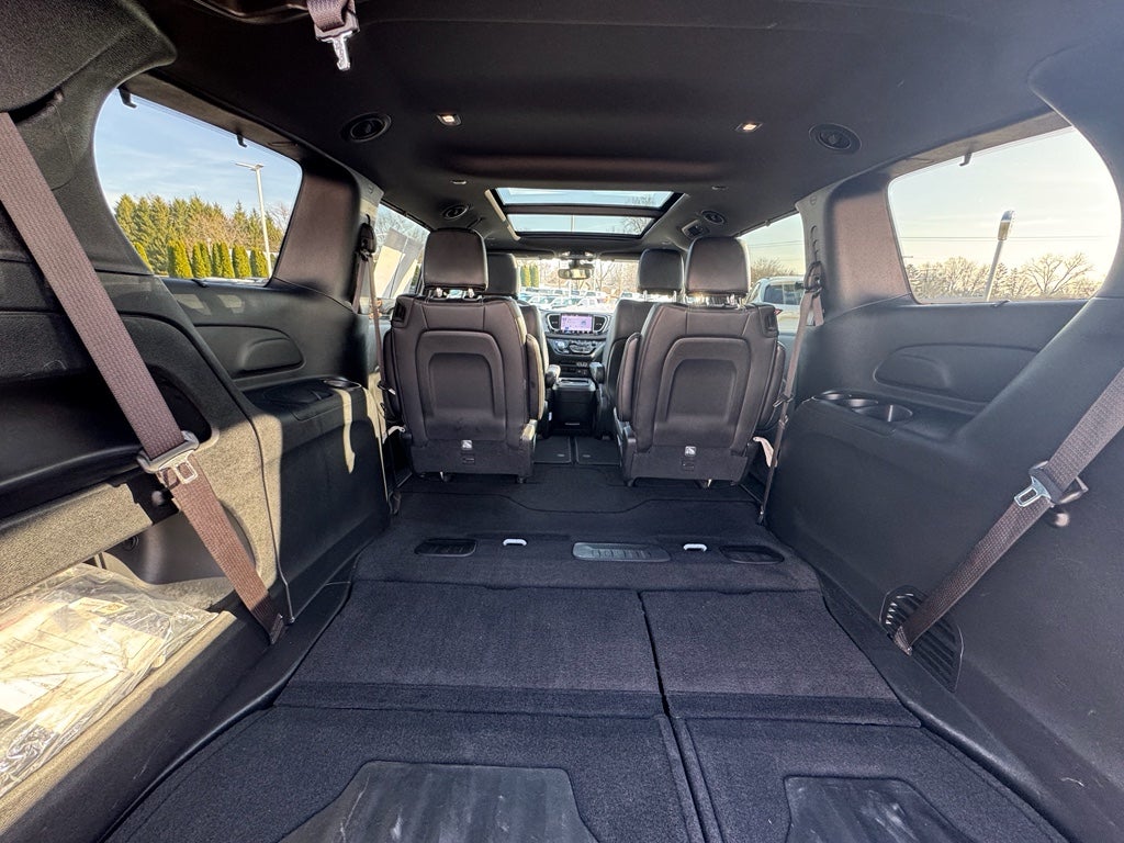 2022 Chrysler Pacifica Touring L FWD