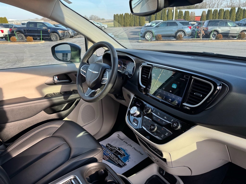 2023 Chrysler Pacifica Touring L FWD