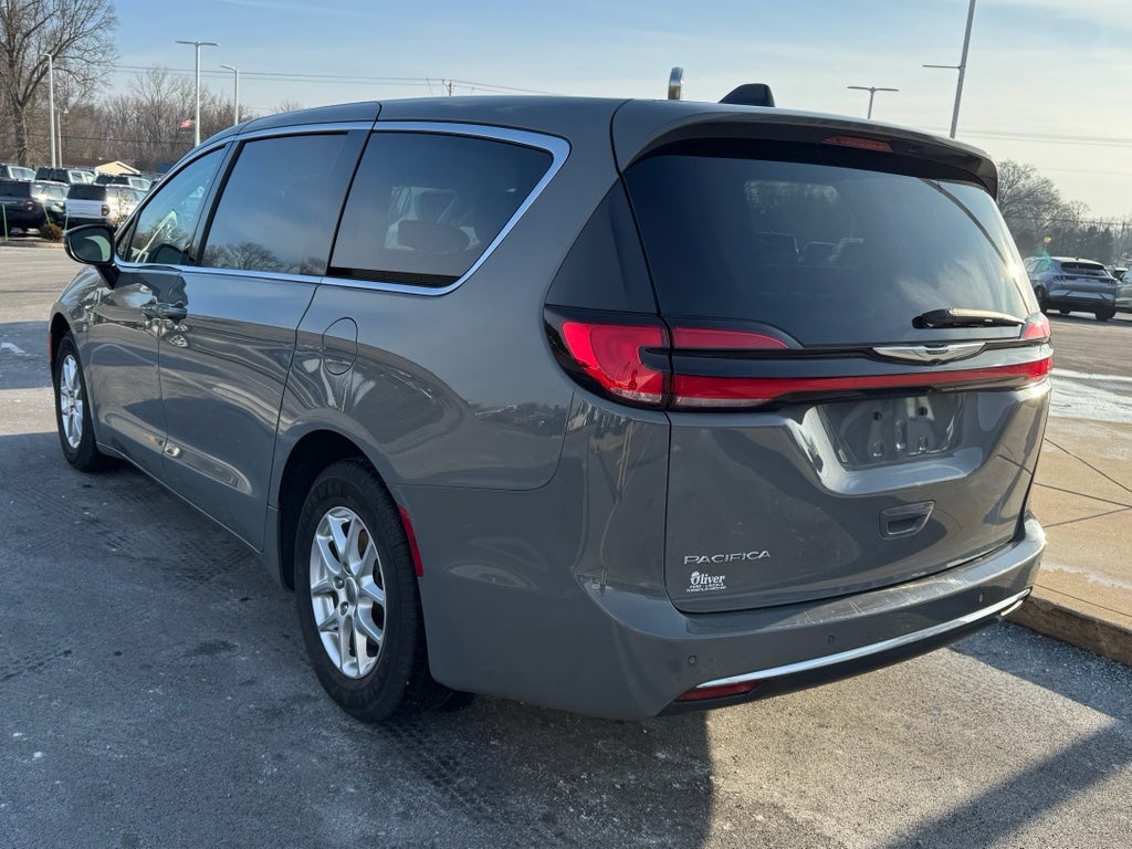 2023 Chrysler Pacifica Touring L FWD