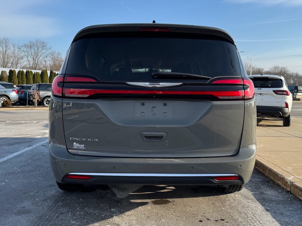 2023 Chrysler Pacifica Touring L FWD